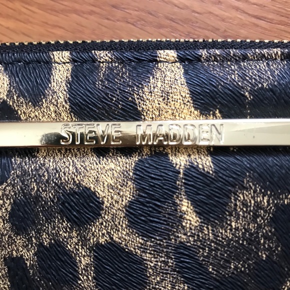 Steve Madden | Animal Print Clutch NWOT - Picture 2 of 3